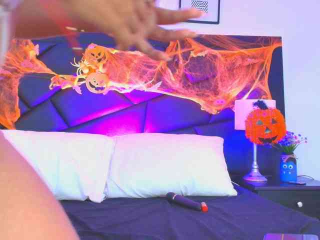 SophieCarther webcam