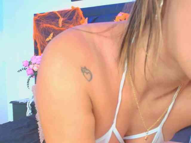 SophieCarther webcam