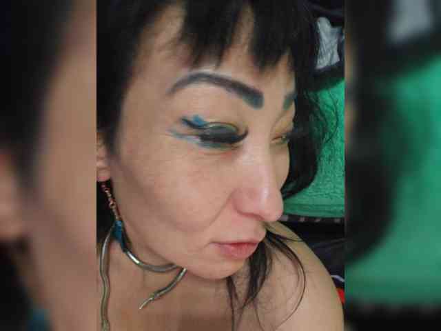 xxxDirtyBitchxxx webcam