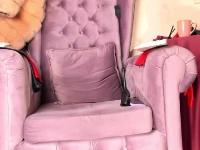 go to chat with LadyLeather