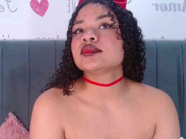 KittyBrooke webcam