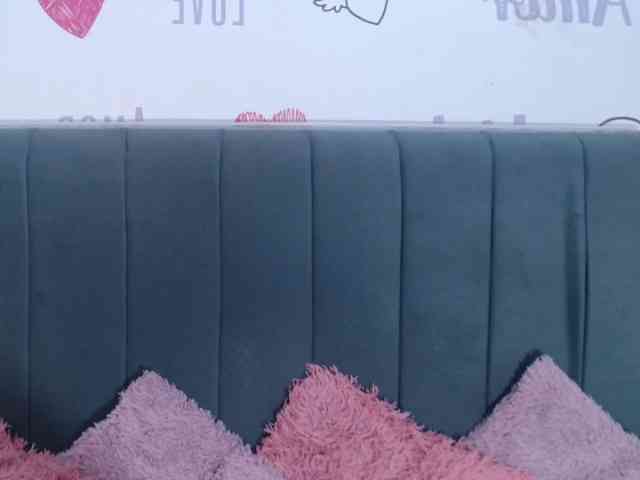 KittyBrooke webcam