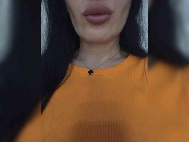 Black_chick webcam