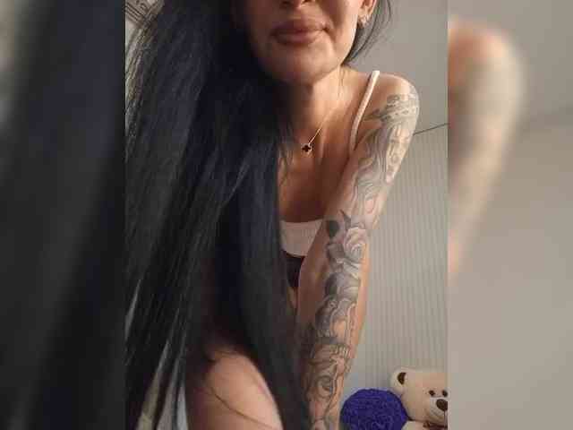 Black_chick webcam