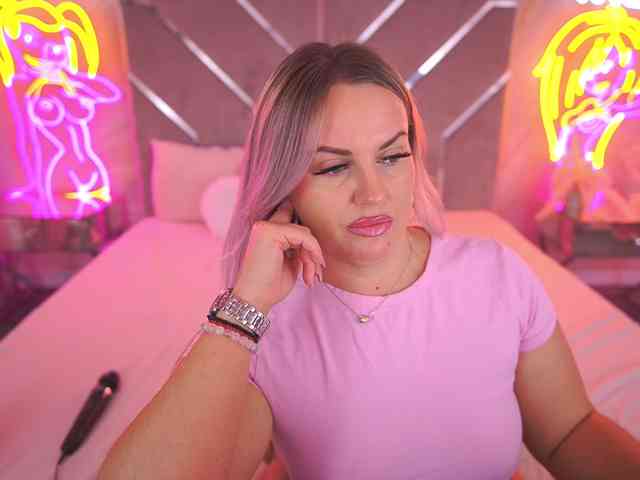 KiraCandyS webcam
