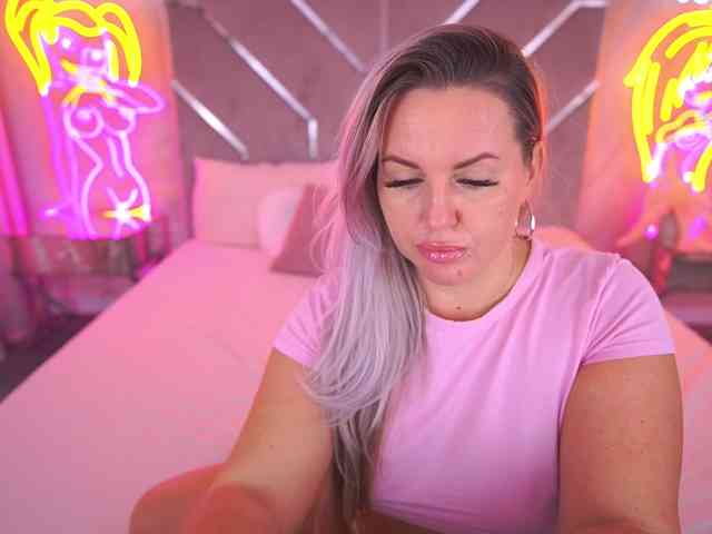 KiraCandyS webcam