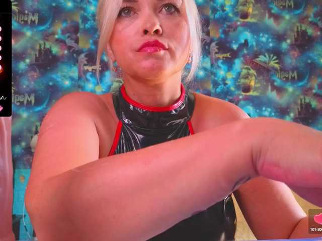 Mistress-Gwen