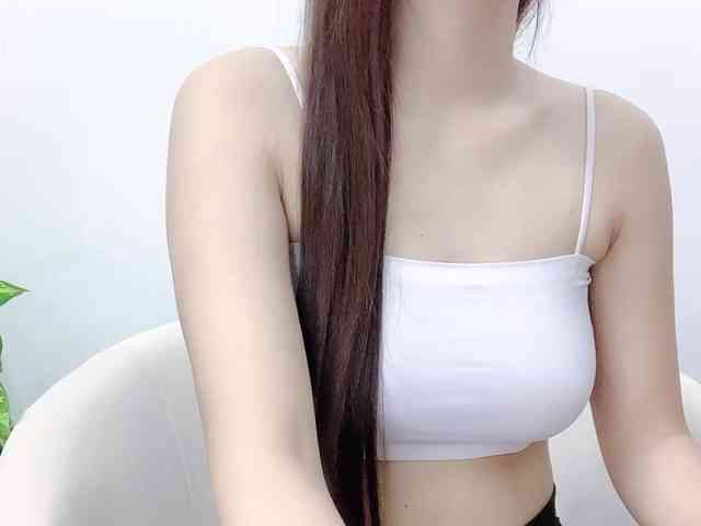 MieChan webcam