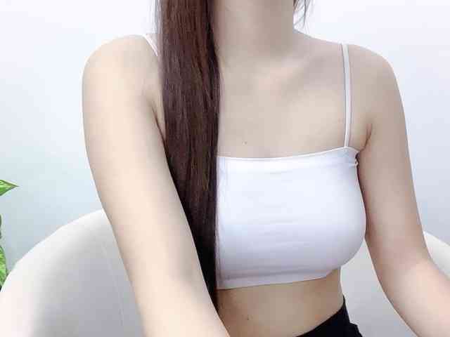 MieChan webcam
