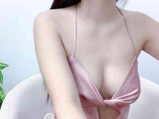 MieChan webcam