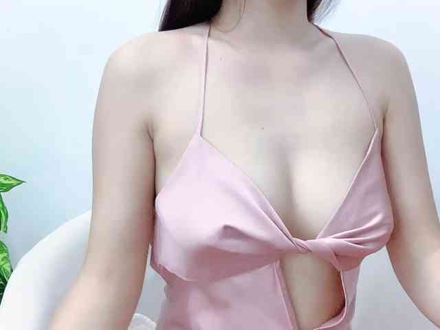 MieChan webcam