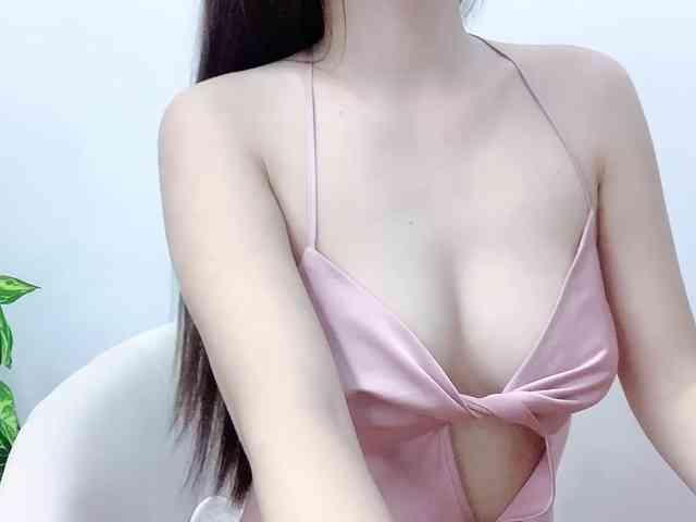 MieChan webcam