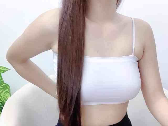 MieChan webcam