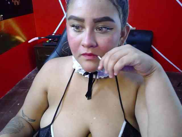 LOLYTABIGBOOBS webcam