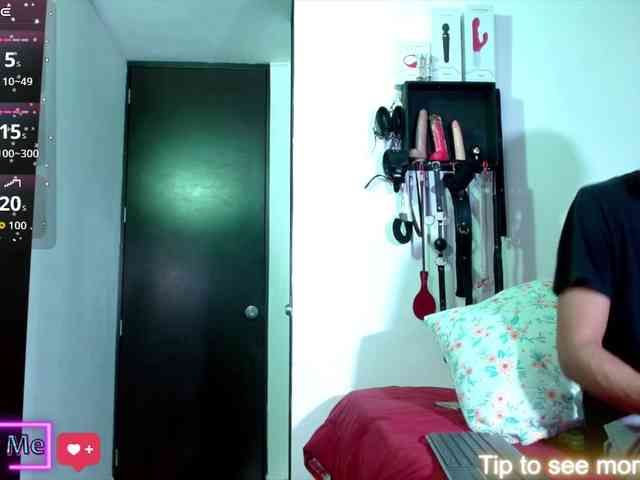 KIDDEVAA666999 webcam