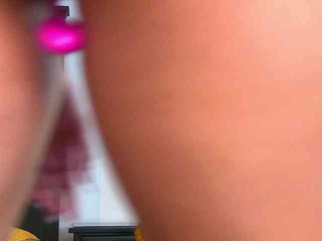 Yanira-Muslim webcam