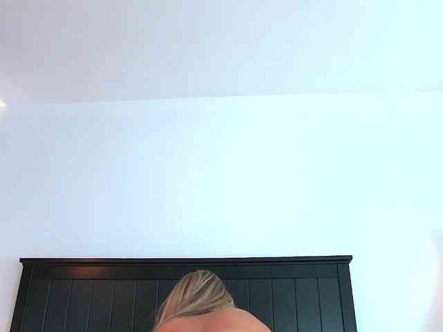 Yanira-Muslim webcam