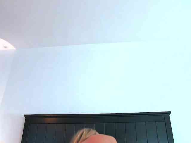 Yanira-Muslim webcam