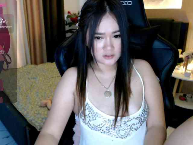AdriannaFowler webcam