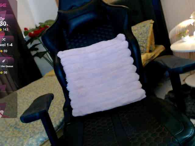 AdriannaFowler webcam