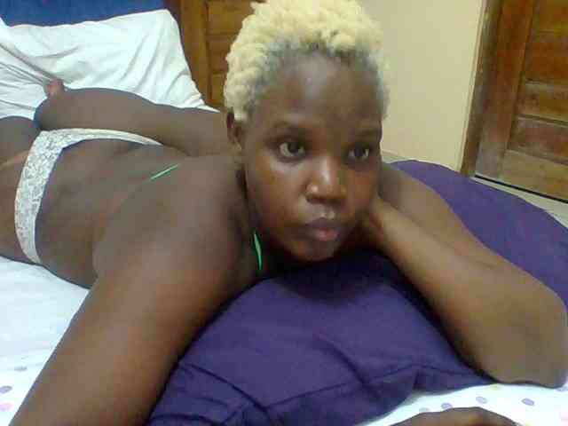 Sexyblackqueen webcam