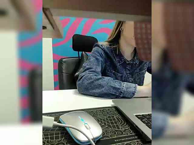Xo4y-Tpax webcam