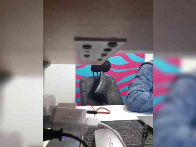 Xo4y-Tpax webcam