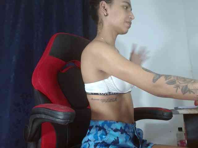 sweetangel2582 webcam