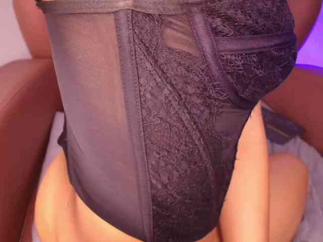 Felicity111 webcam