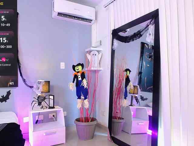 JasmineCampbell webcam