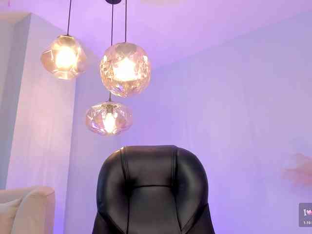 EveBenson webcam