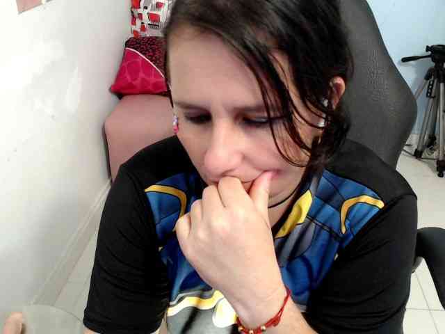 victoria-jones webcam