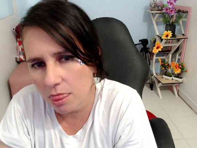 victoria-jones webcam