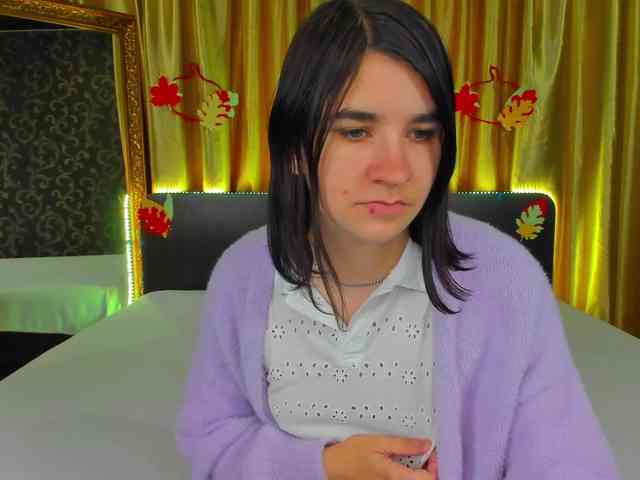 Polly-Love webcam