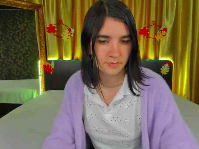 Polly-Love webcam