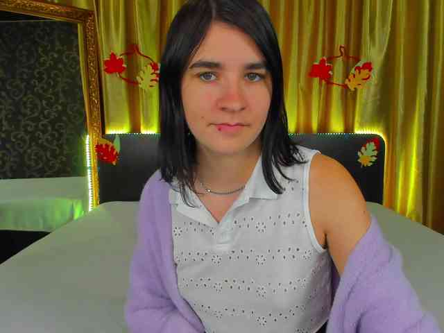 Polly-Love webcam