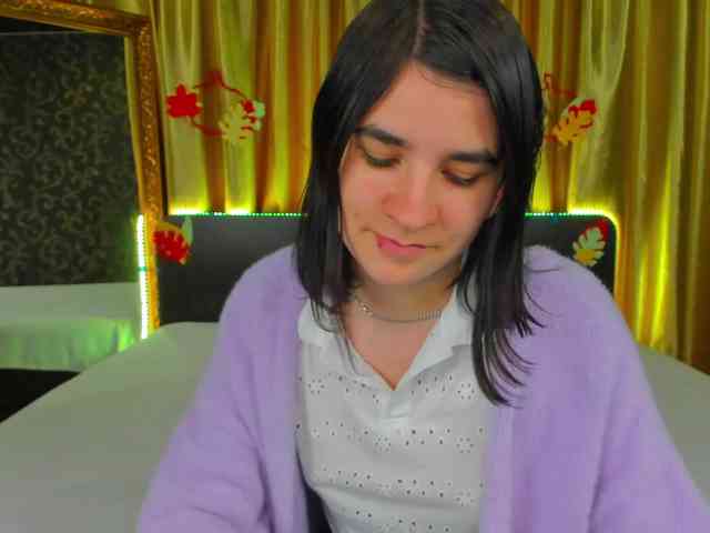 Polly-Love webcam