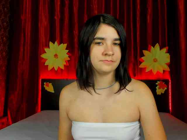 Polly-Love webcam