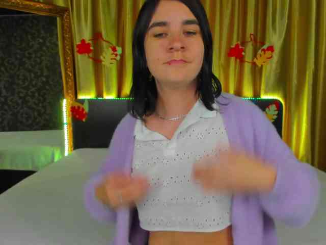 Polly-Love webcam