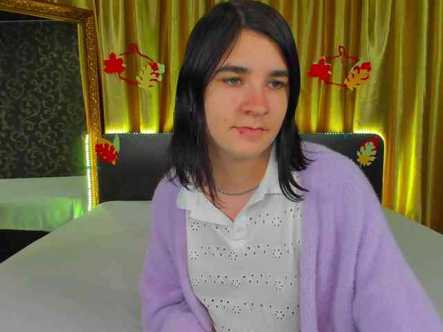Polly-Love webcam