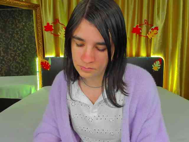 Polly-Love webcam