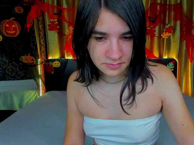 Polly-Love webcam