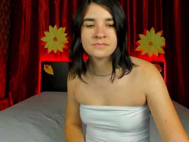 Polly-Love webcam