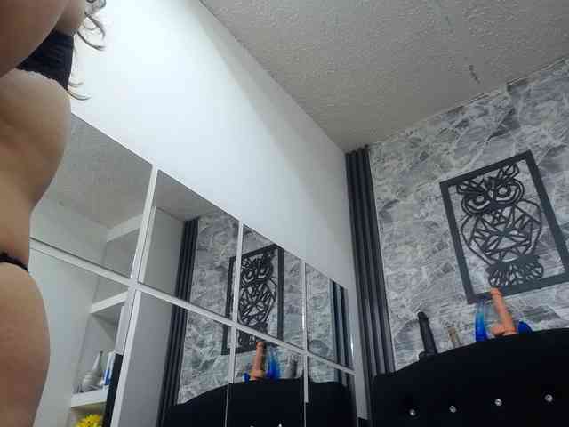 big-tits-horny webcam