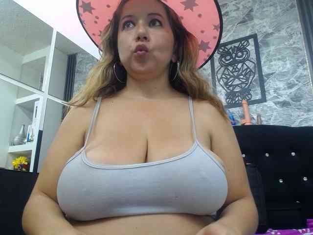 big-tits-horny webcam