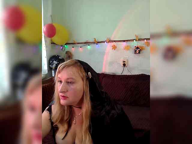 XHelenaX99 webcam