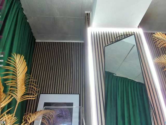 Idź na czacie DiamondJo DiamondJo