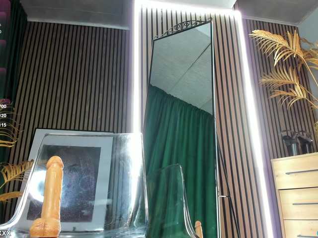 Vai a chattare su DiamondJo DiamondJo