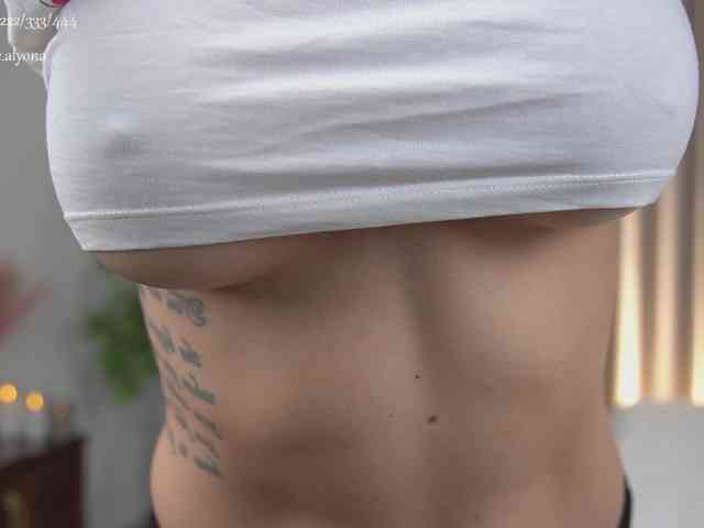 alyonaqueen webcam