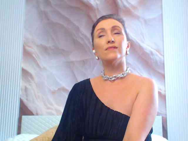 Lola-Nelson webcam